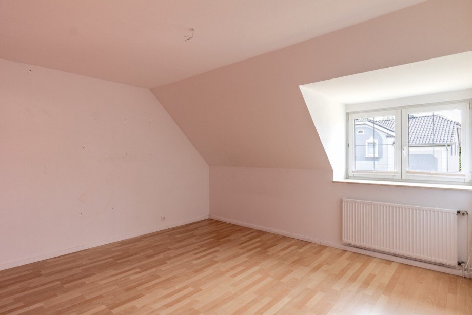 Zimmer III Doppelhaush�lfte Wedel