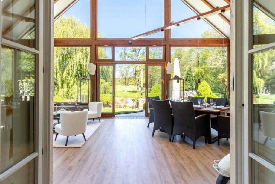 Zugang zum wohnlich nutzbaren Wintergarten Haus Heidgraben