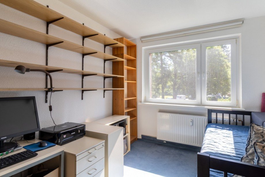 Zimmer I Etagenwohnung Wedel